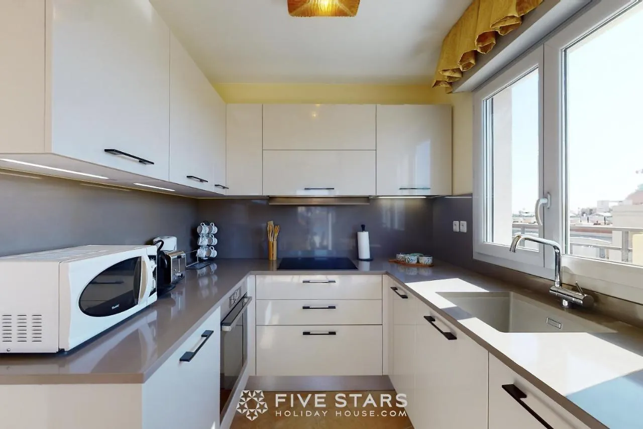 Luxury Beach Five Stars Holiday House Nice Apartment
